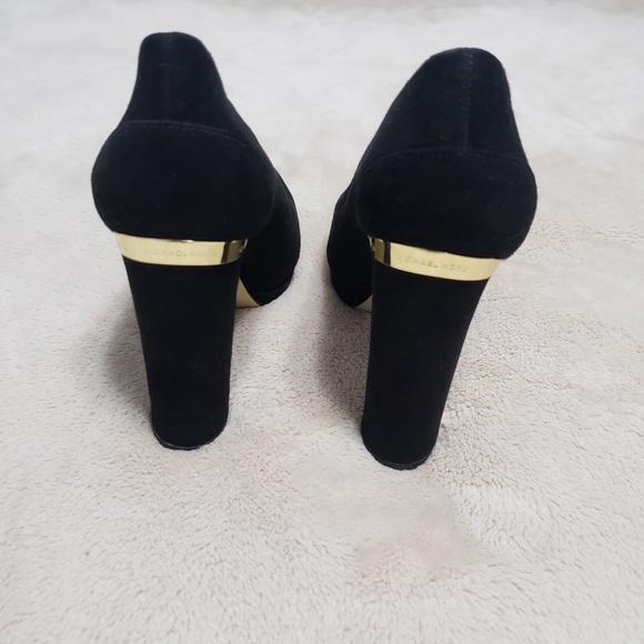 Micheal Kors Valerie Suede Block Heel Pumps - Picture 4 of 7